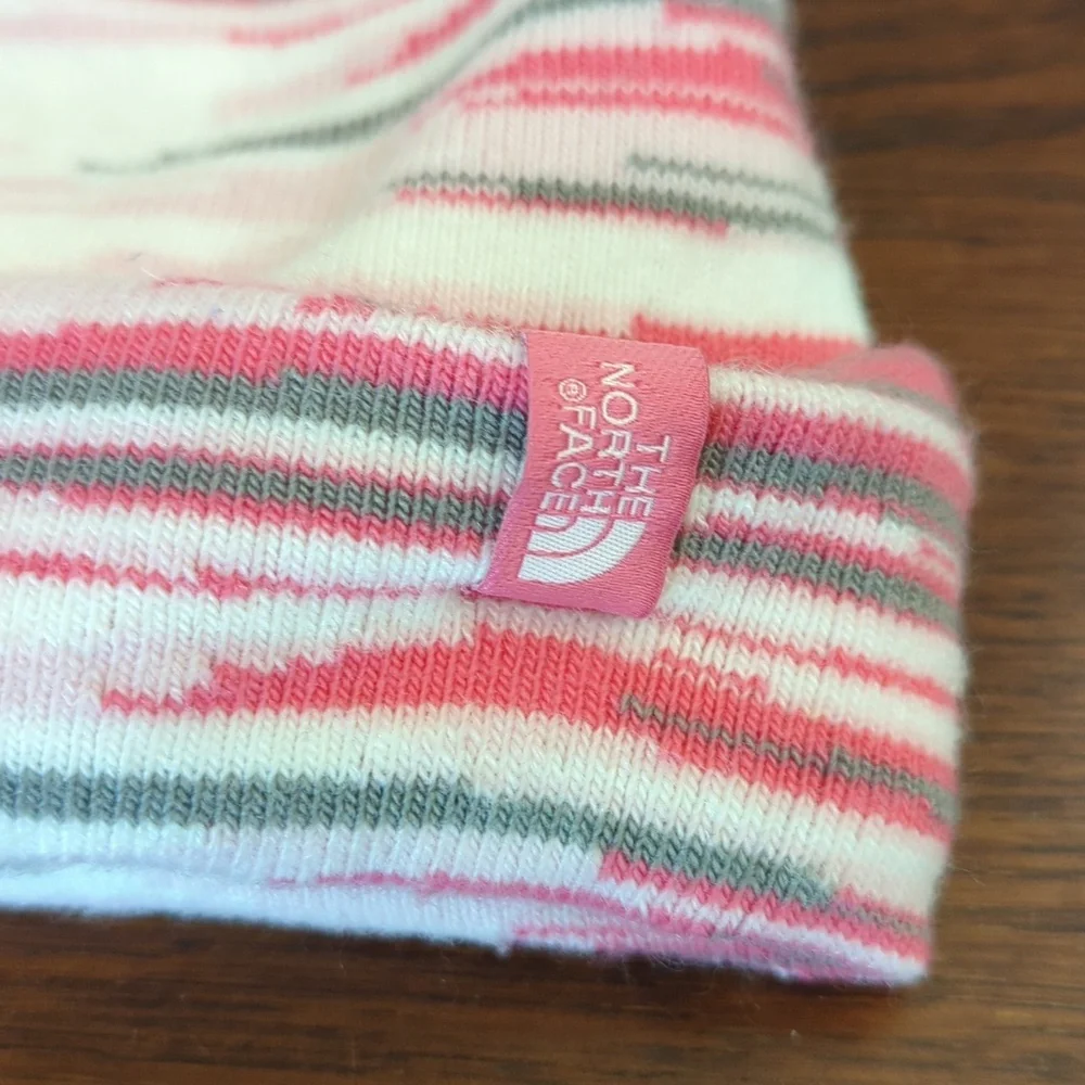 The North Face Girls Pink Multi Pom Pom Cabin Ski Tuke/Beanie Size Youth Medium